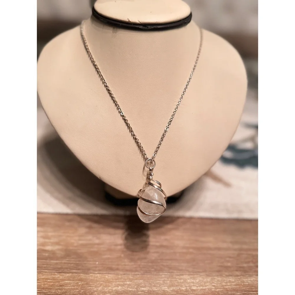 Crystal Quartz Necklace Silver Wire Wrapped Pendant‎ Healing Stone Jewelry